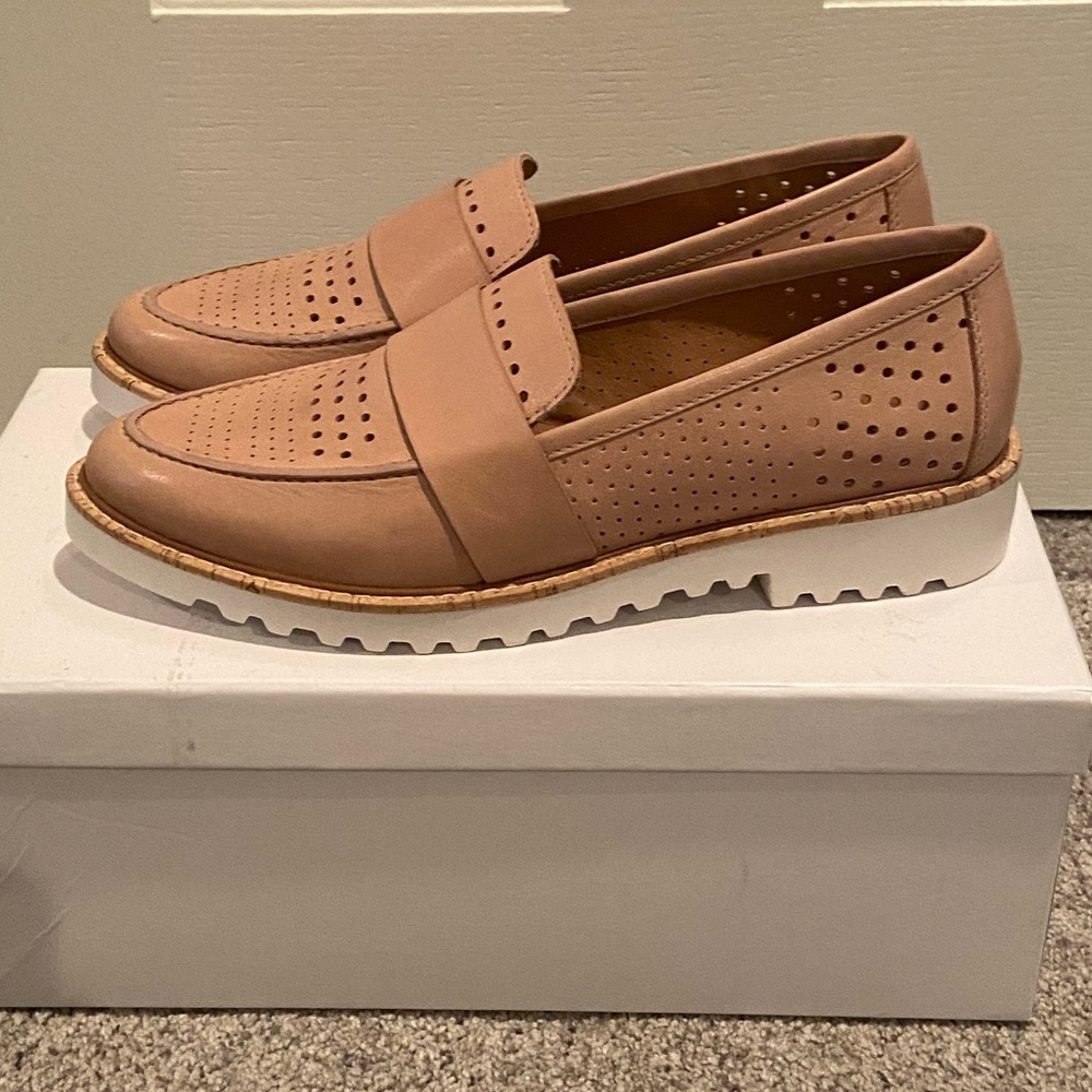 New in box Halogen Haemily Loafers size 8